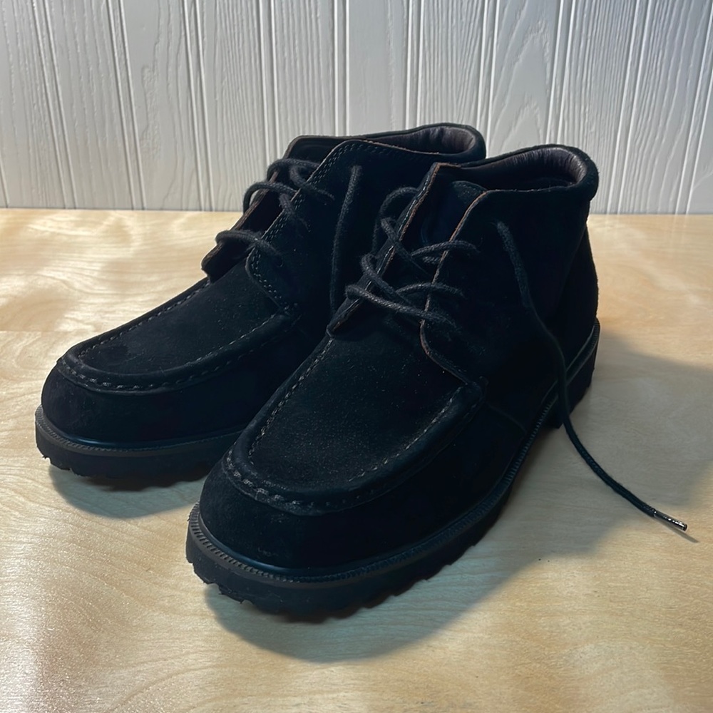 L.L. Bean Fieldstone Genuine Suede Square Toe Lace Up Chukka Boots - Black